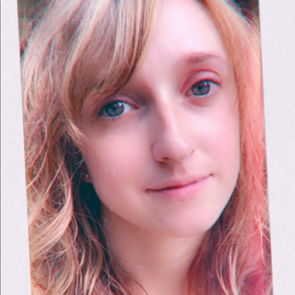 Meet your Posher, Brittani